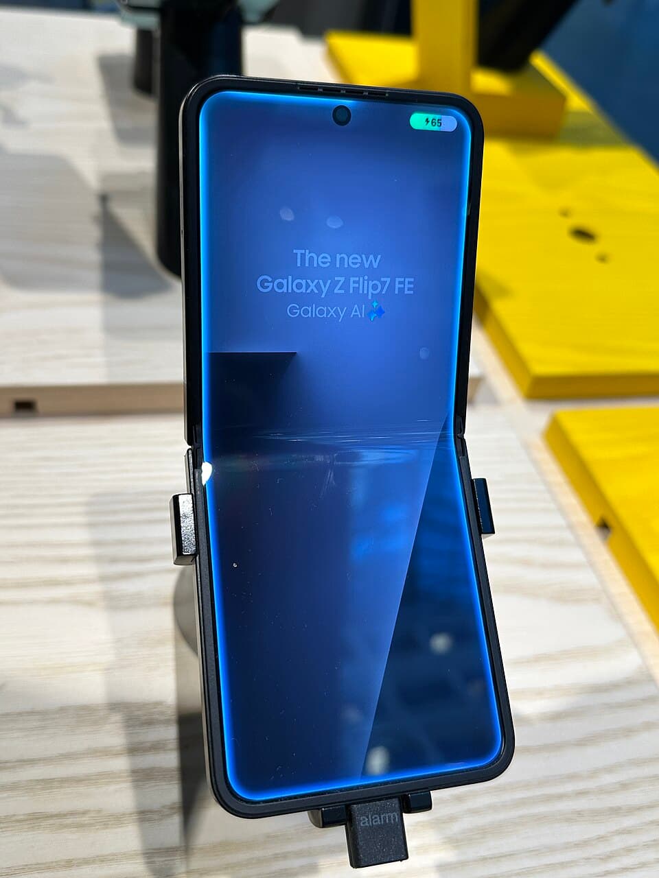 Samsung Galaxy Z Flip 7 FE